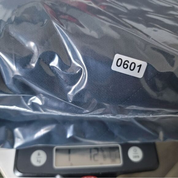 Lululemon Womens  Forever Blue Warm Sweatshirt Size 6 - Picture 14 of 14